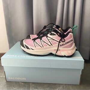 Salomon Women's Pink and Black Heeled Boots